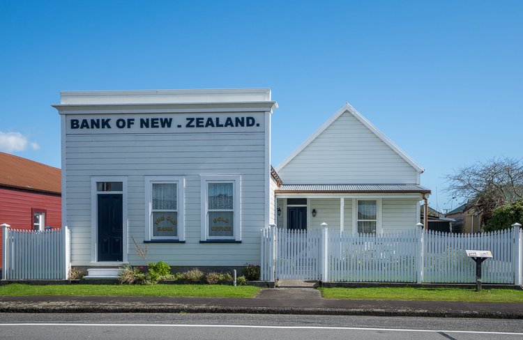 Bank of New Zealand - Theatre Royal Hotel.jpg