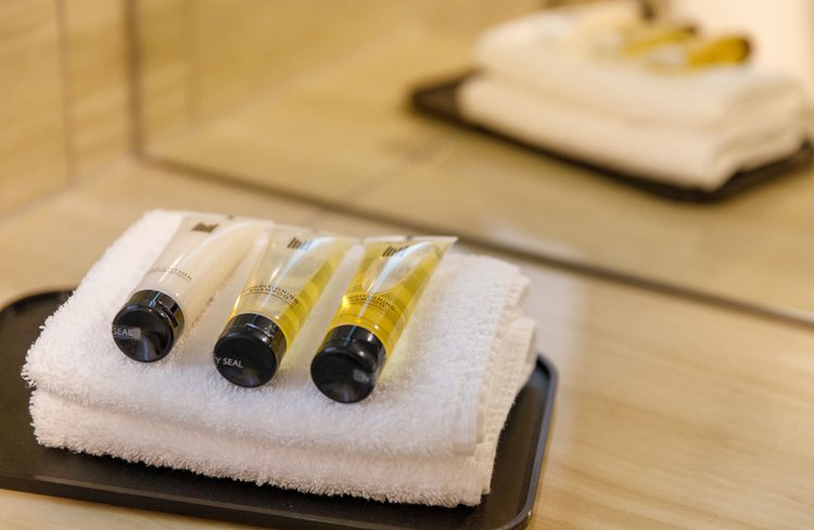 Bathroom amenities