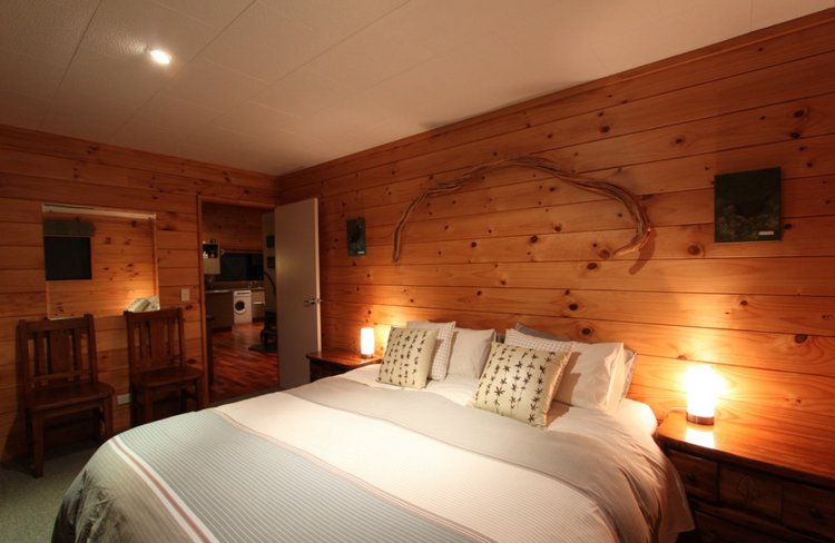 Birds Ferry Lodge room