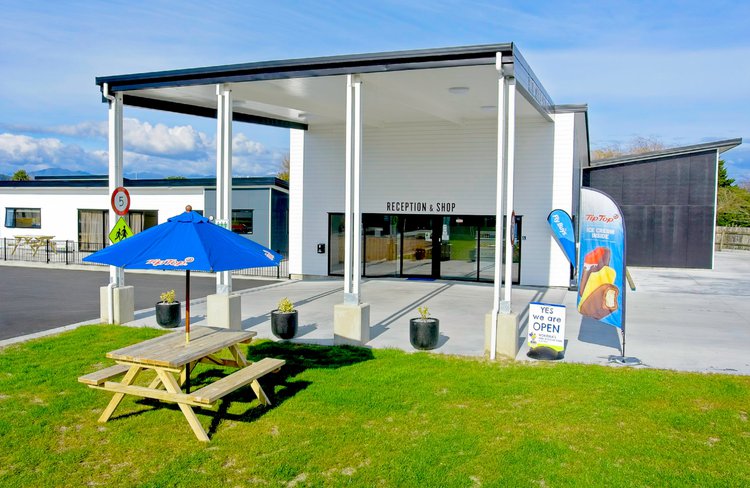 Hokitika’s Kiwi Holiday Park and Motels