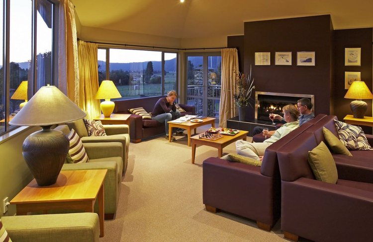 Distinction Hotel Fox Glacier - Guest Lounge
