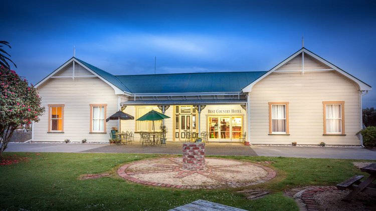 Karamea Village Hotel