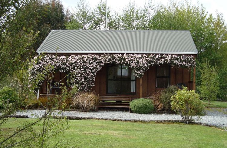 Lake Brunner Country Motel & Holiday Park