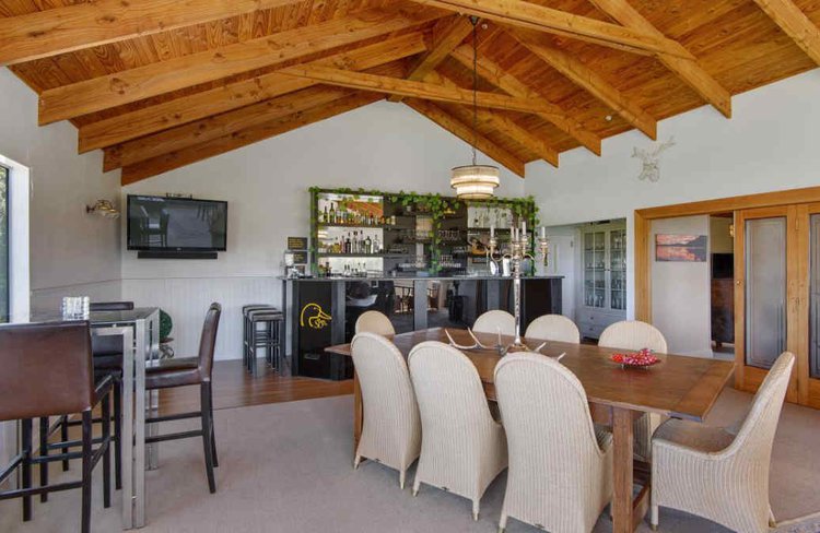 The Lodge restaurant and bar