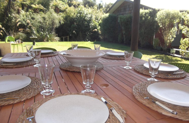 Outdoor hosted chargrilled evening meal