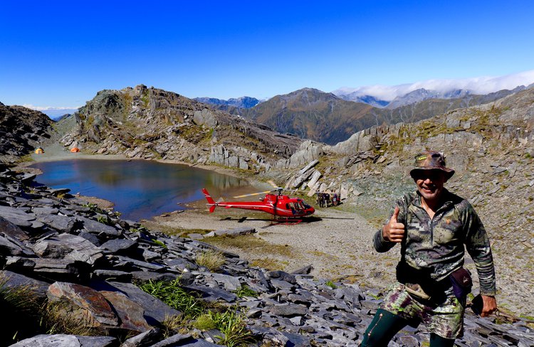 Precision helicopters Hokitika, helicopter hunting.