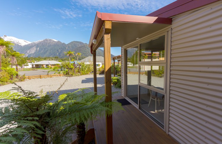 The 10 Cottages