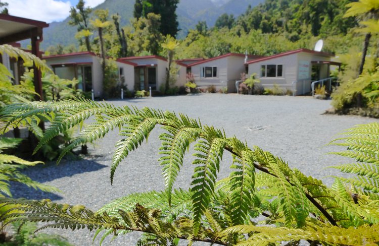 The 10 Cottages