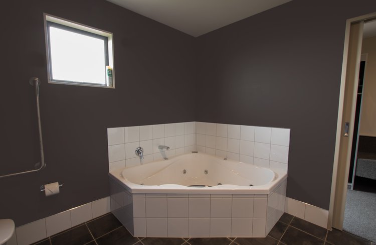 Premiere King Studio Unit - Spa Bath