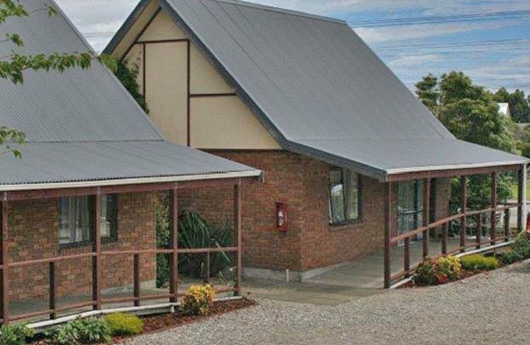 Westport Motels & Holiday Park