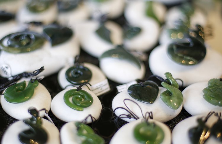 ReflectioNZ Gallery showcases a carefully selected, contemporary range of wares with a New Zealand flavour.
