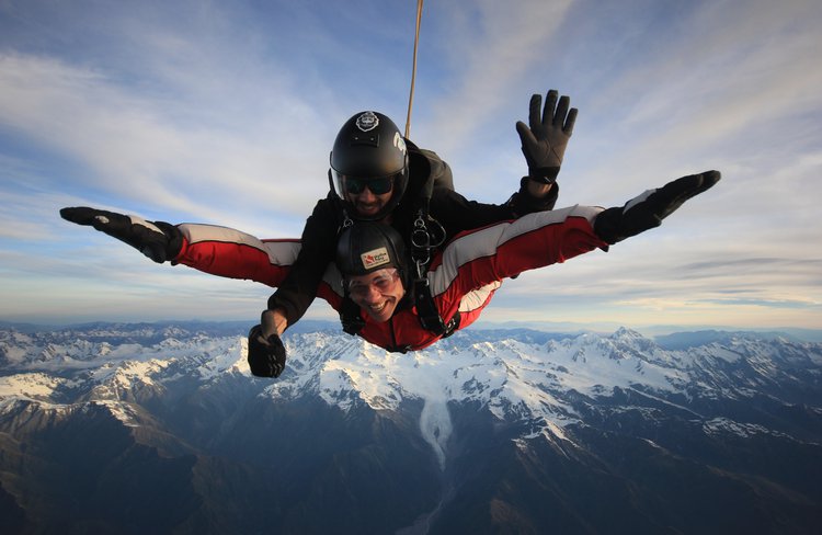New Zealand's highest tandem skydive 20,000ft at Skydive Franz