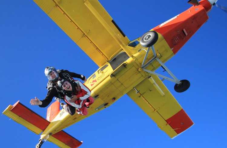 New Zealand's highest tandem skydive 20,000ft at Skydive Franz