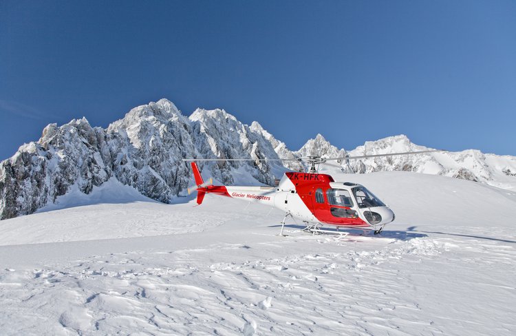 Enjoy a scenic flight over the glaciers and land on the snow to capture the spectacular scenery!