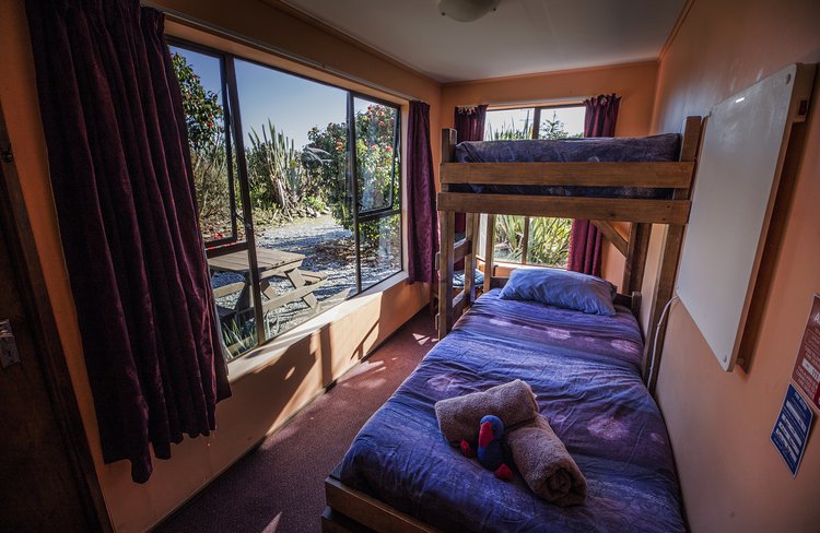 YHA Hokitika Birdsong