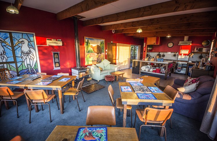 YHA Hokitika Birdsong