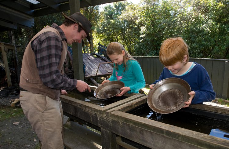 Shantytown Heritage Park, New Zealand's premier gold panning attraction